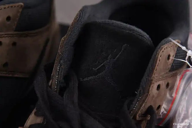 TR Jordan FZ8117-204 x Jumpman Travis Jack Scott 0526